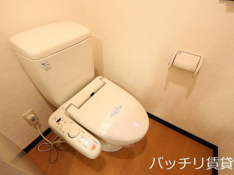 トイレ　写真は別号室イメージの為、現状を優先致します