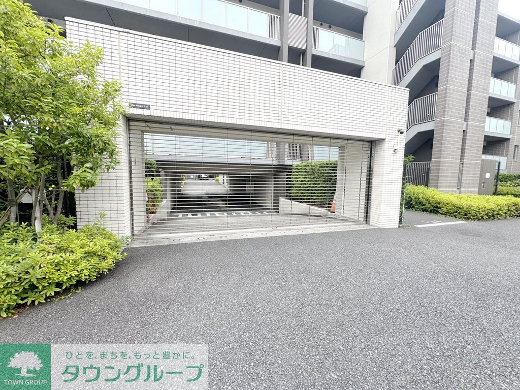 駐車場　駐車場