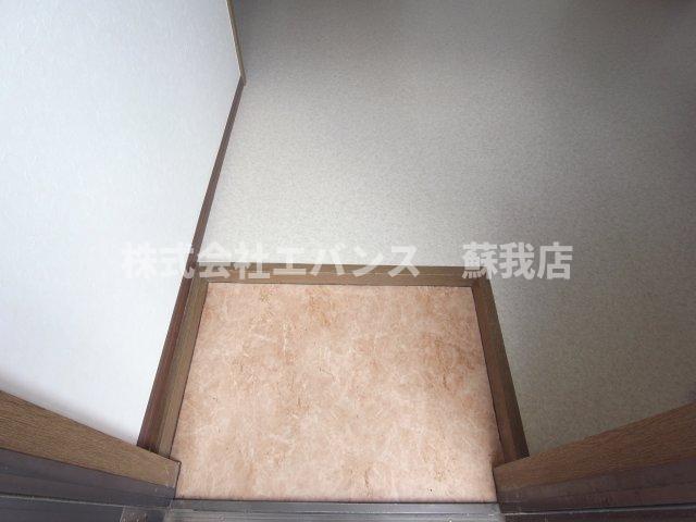ベルゾーネ仁戸名の玄関写真