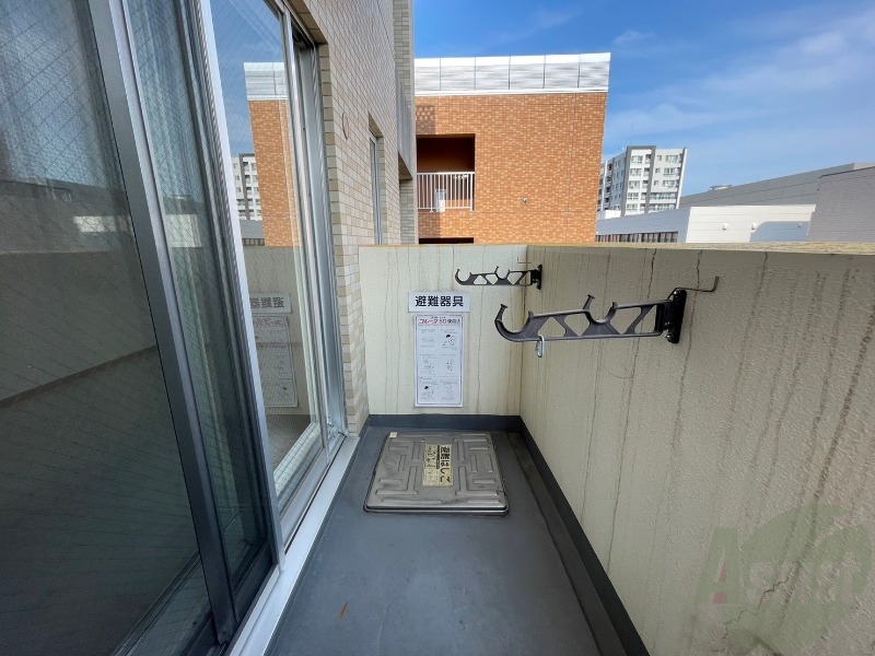 バルコニー　バルコニーです。洗濯物を干したり一息ついたりできますね！