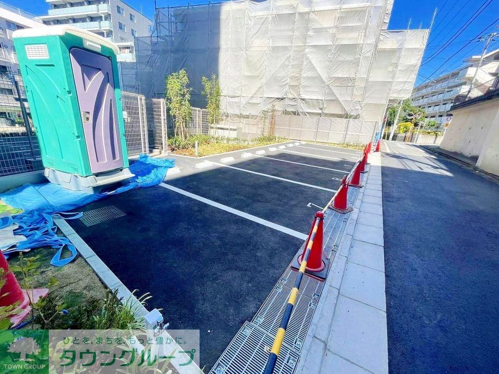 駐車場　駐車場