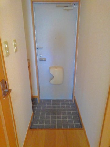 玄関　収納もある玄関です