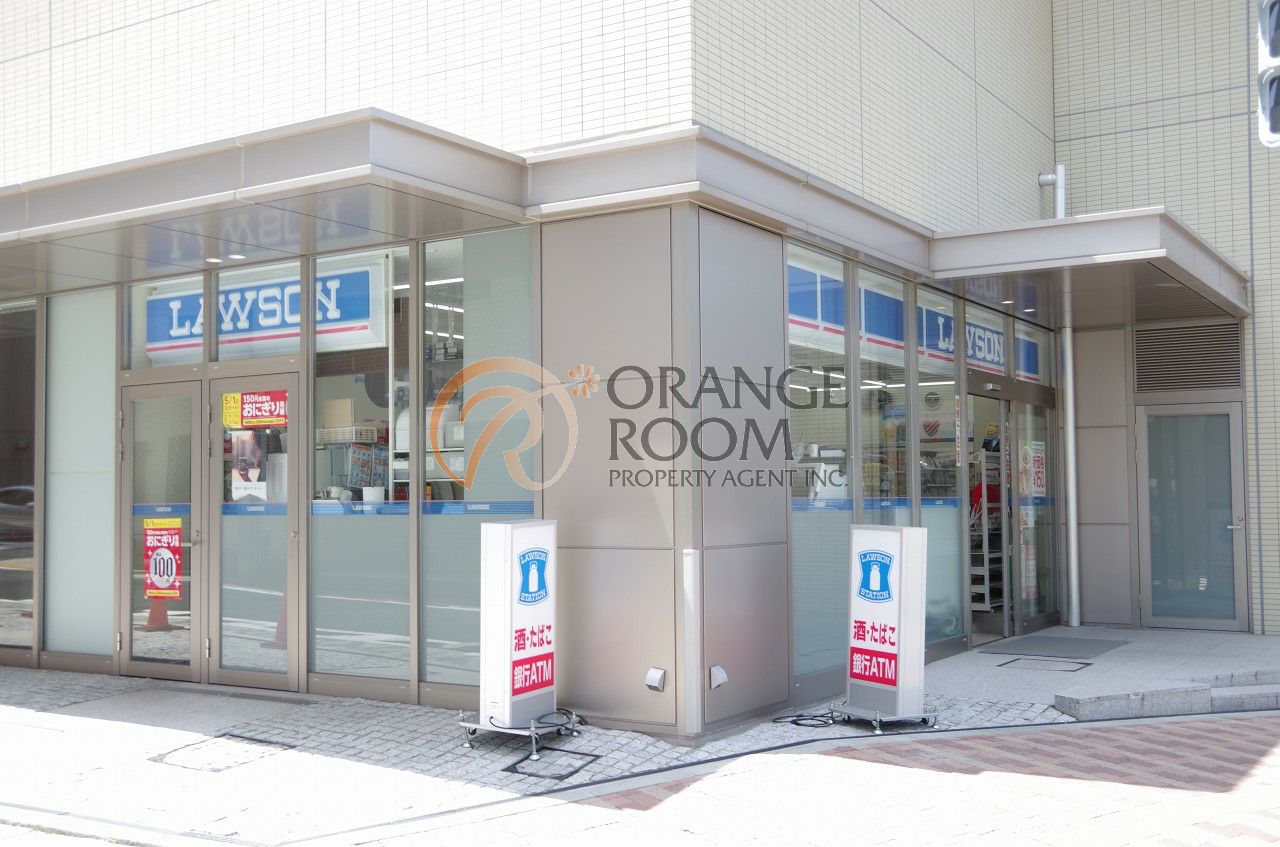 コンビニ　ローソン本郷一丁目春日通店（コンビニ）まで96m