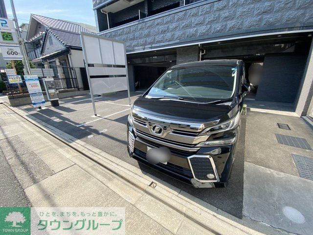 駐車場　駐車場