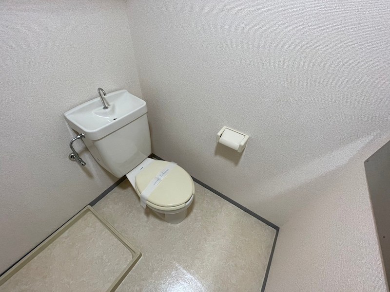 トイレ　別部屋参考写真