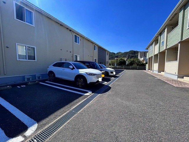 駐車場　駐車場完備です