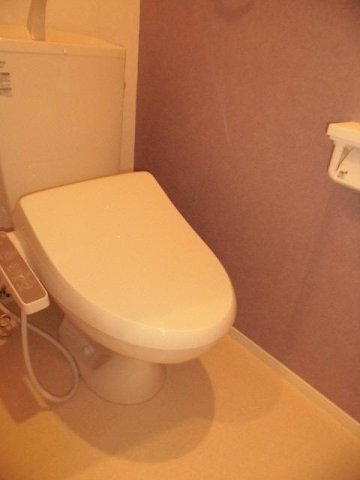 トイレ　ゆったりとした空間のトイレです
