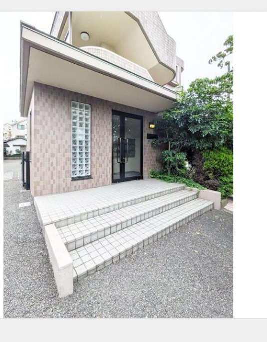 エントランス　毎日通るエントランスはこのようになっています