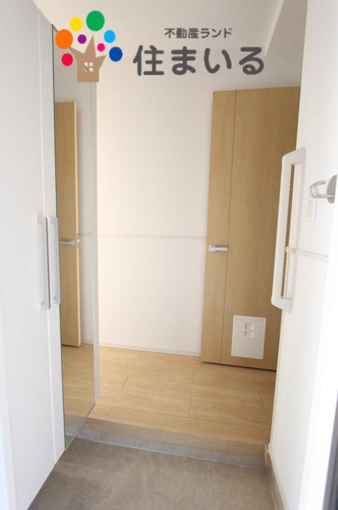玄関　※写真は同型タイプとなります