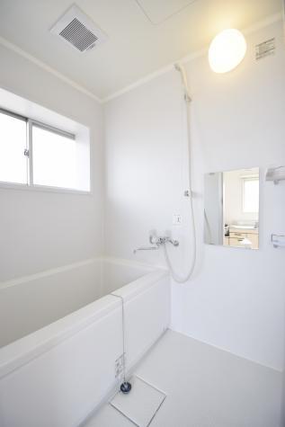 バス・シャワールーム　入れ換え済の新しいパスルーム♪