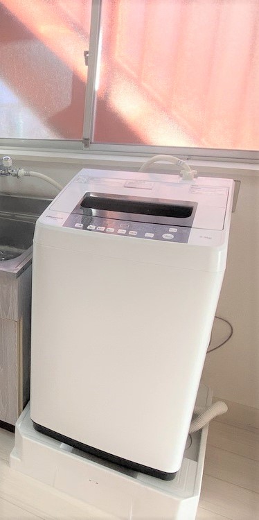 バルコニー　室内洗濯機置き場