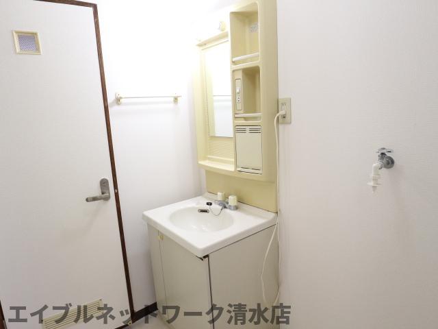 【静岡市清水区蜂ヶ谷のマンションの洗面設備】