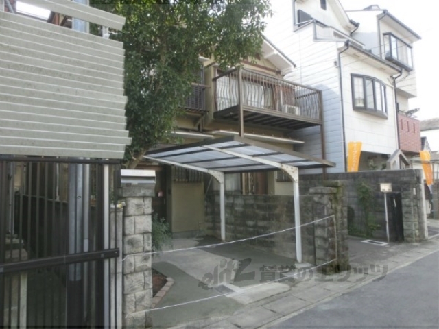 京都市右京区常盤草木町のその他の建物外観