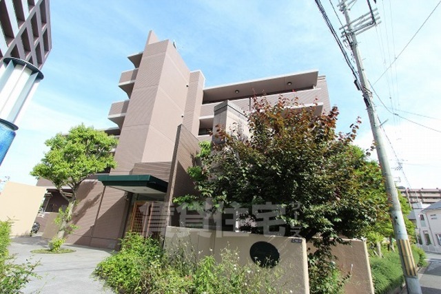 大阪市鶴見区焼野のマンションの建物外観