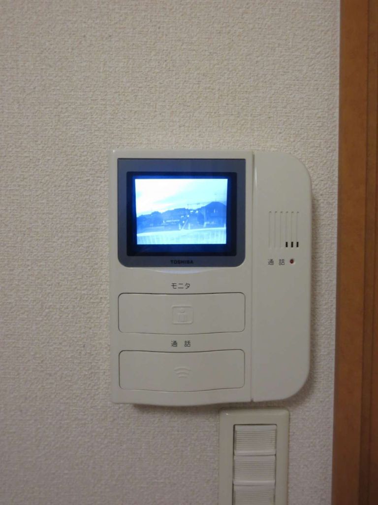 セキュリティ　モニター付きインターホン
