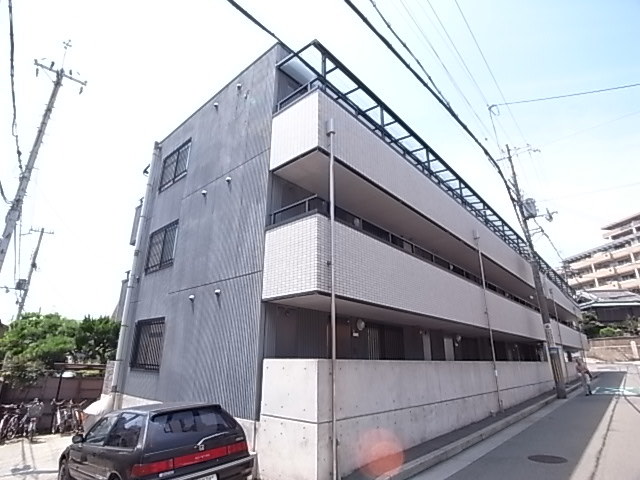 神戸市長田区山下町のマンションの建物外観
