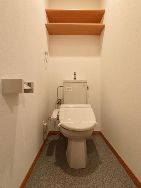 【ロイヤル渡辺通IIのトイレ】