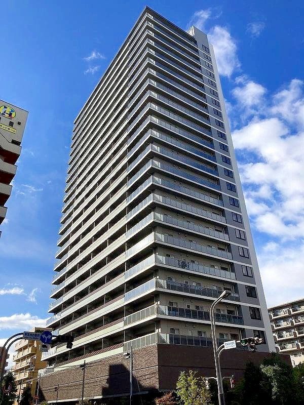 【ザ・ガーデンズ勾当台通タワーレジデンスの建物外観】