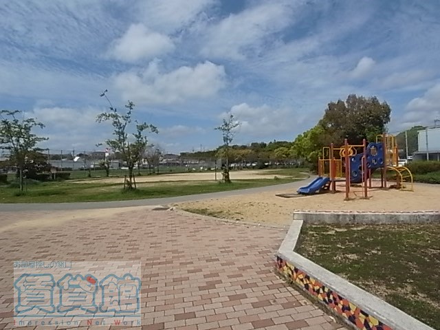 【神戸市西区玉津町高津橋のマンションの公園】