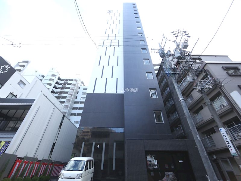 【名古屋市中区千代田のマンションの建物外観】