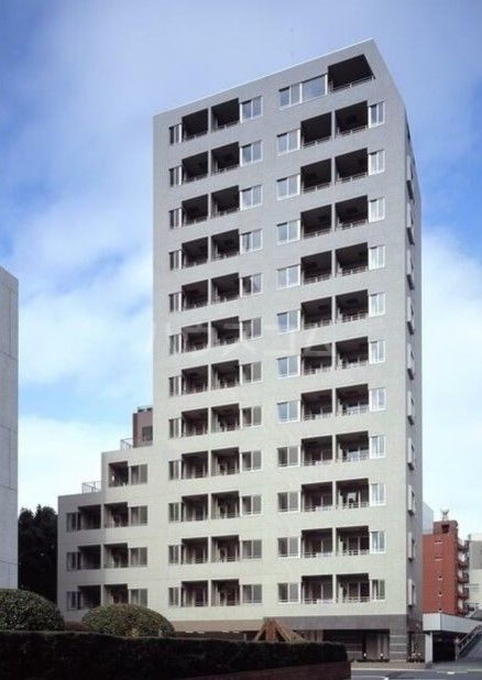 コンフォリア芝公園の建物外観