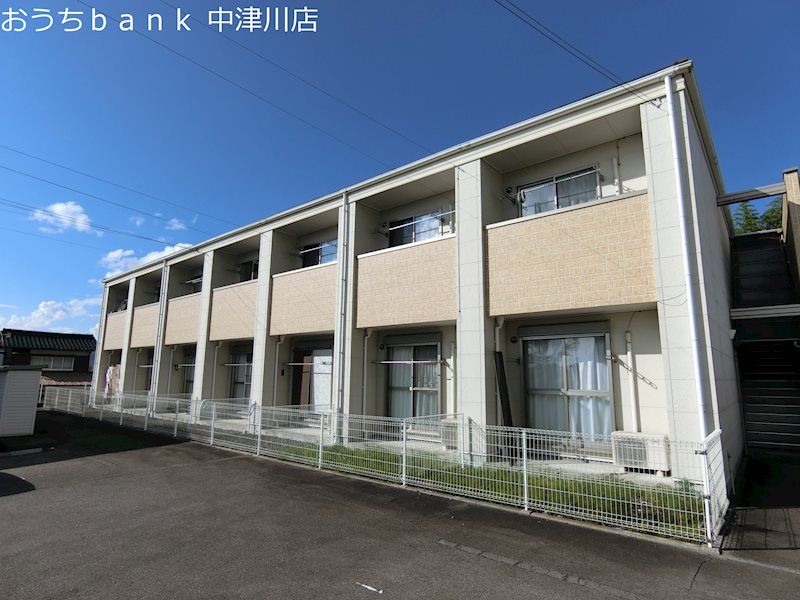 Apartment NAKAYAの建物外観