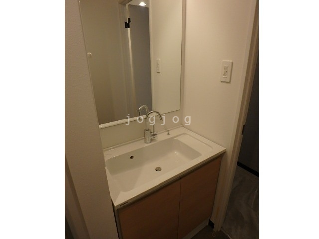 【ＲＥＳＩＤＥＮＣＥ　ＳＡＰＰＯＲＯ　Ｔ９の洗面設備】