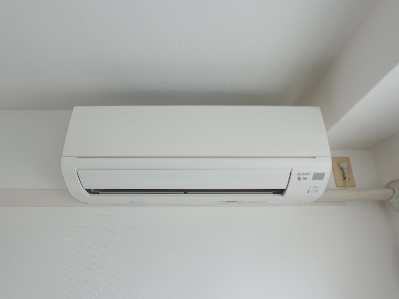 その他設備　新品のエアコンは嬉しい設備。