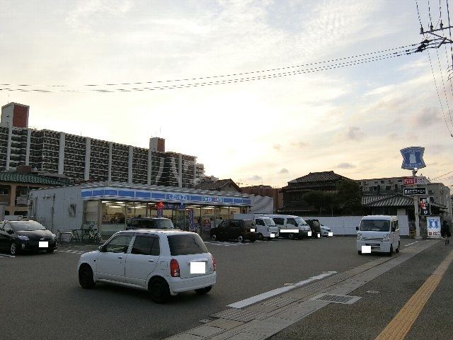 コンビニ　ローソン 福岡馬出五丁目店（コンビニ）まで250m