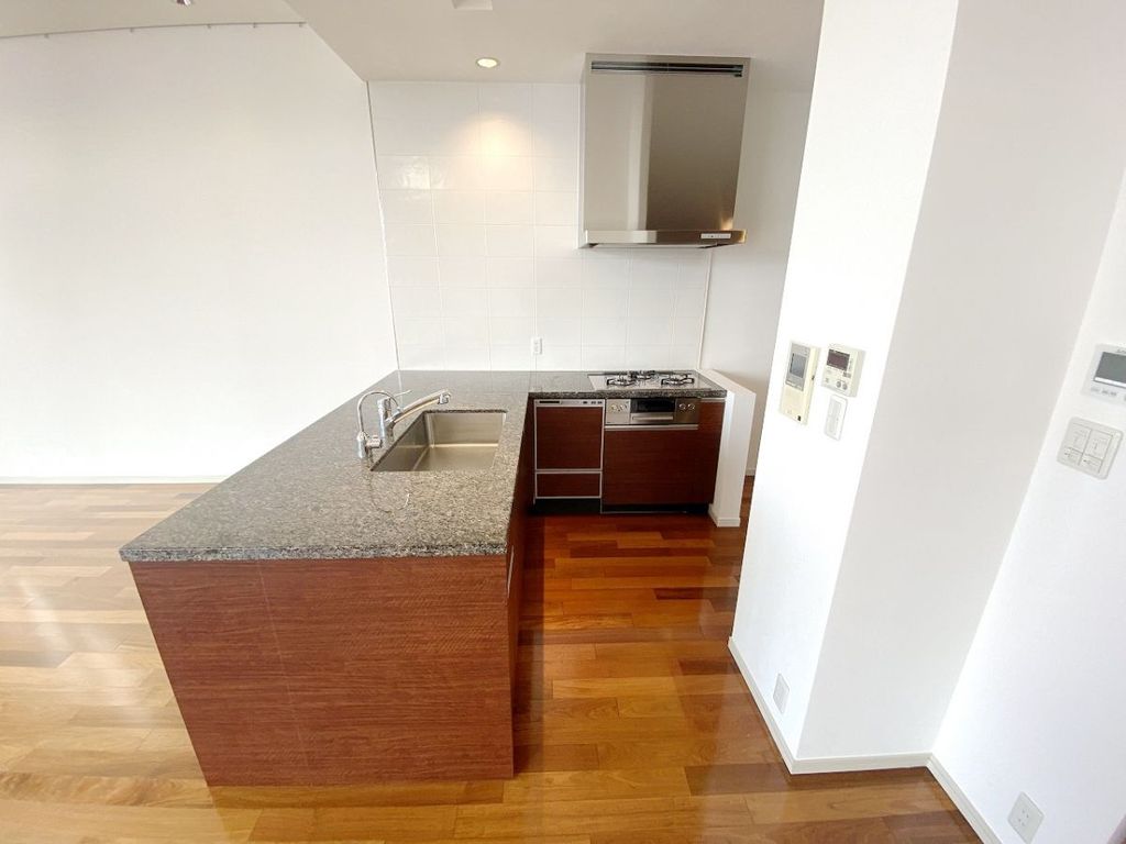 キッチン　お問合せは(株)タウンハウジング赤坂店へ【03-5563-…