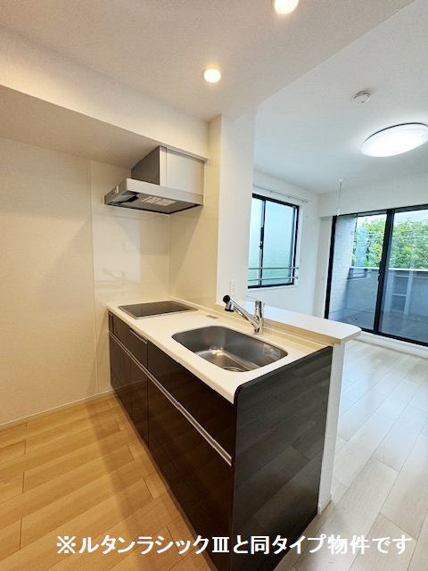 キッチン　※同仕様写真