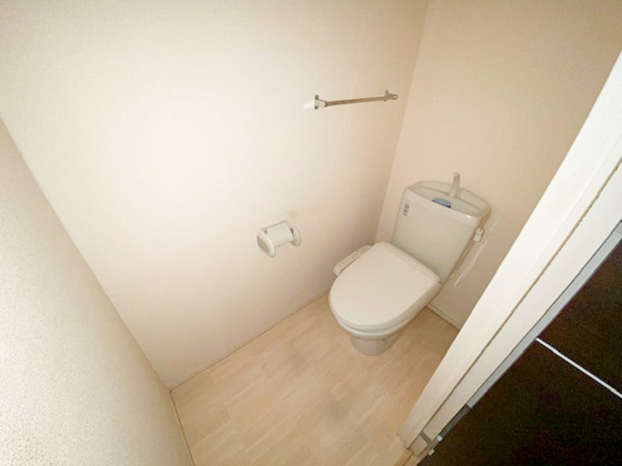 トイレ　※別部屋の写真です