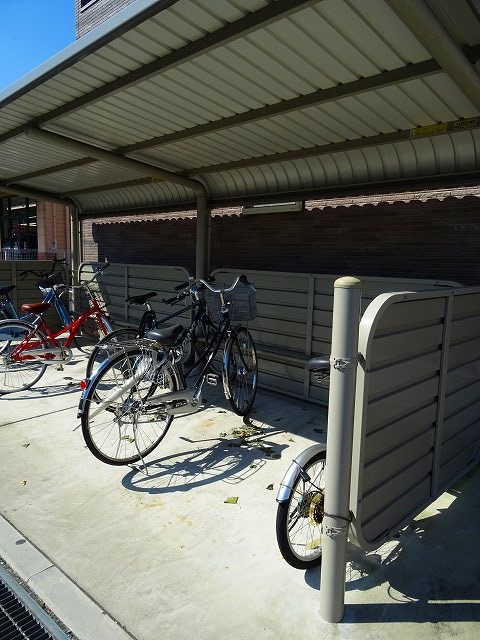 その他共有部分　敷地内駐車場完備しています。