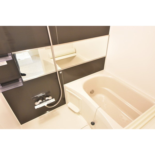 バス・シャワールーム　当社提携物件の為、どこよりも安く安心してご契約可能です。