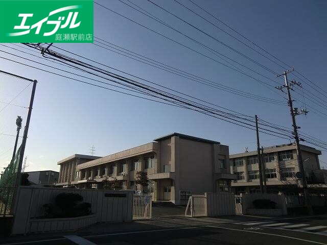 中学校　岡山市立御南中学校（中学校）まで1177m