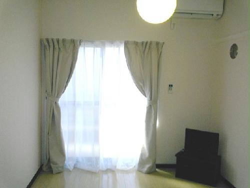 居室・リビング　設備・仕様は号室により異なる為、現況を優先致します。