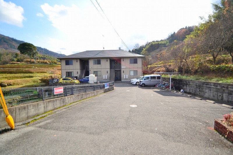 駐車場　お問合せはシティホーム海田センター　082-821-2227