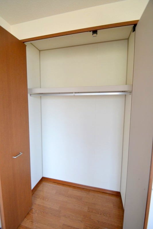 収納　お問合せはシティホーム海田センター　082-821-2227