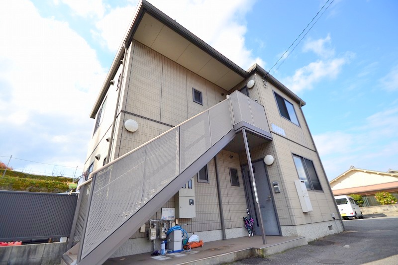 建物外観　お問合せはシティホーム海田センター　082-821-2227