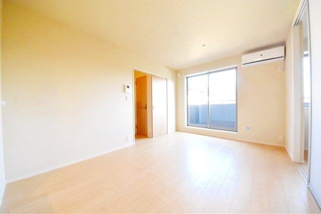 居室・リビング　★同物件別号室参考写真★