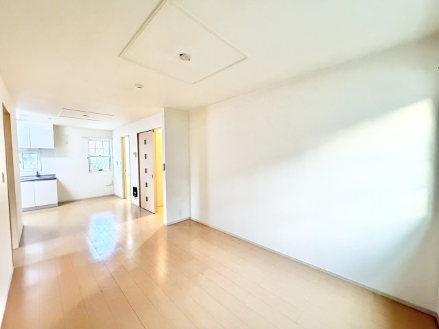 居室・リビング　※別部屋参考写真