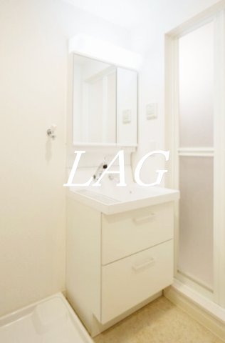 洗面設備　独立洗面台です。