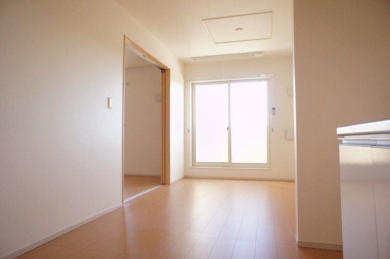 居室・リビング　図面と現状に相違がある場合には現状を優先