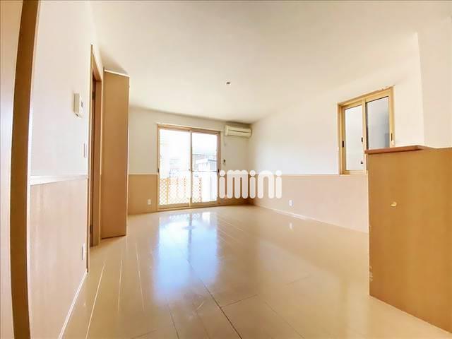 居室・リビング　広めのリビングルームｊ