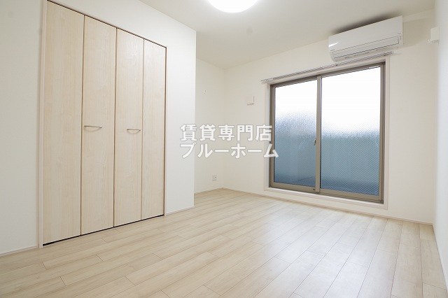 その他　別角度からの洋室です！