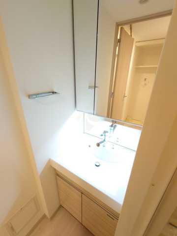 洗面設備　CASA EST CORTA