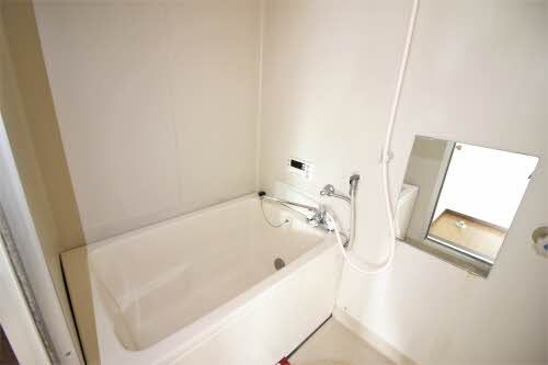 バス・シャワールーム　バスルーム