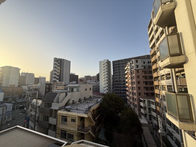 収納　上部収納