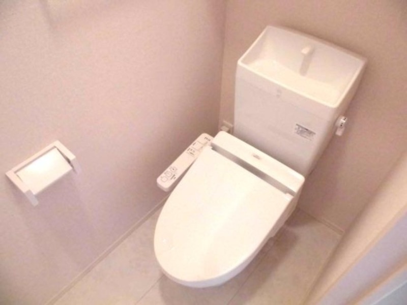 トイレ　図面と現状に相違がある場合には現状を優先