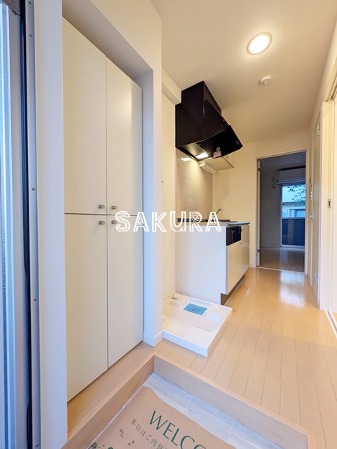 玄関　収納豊富なシューズボックスです♪